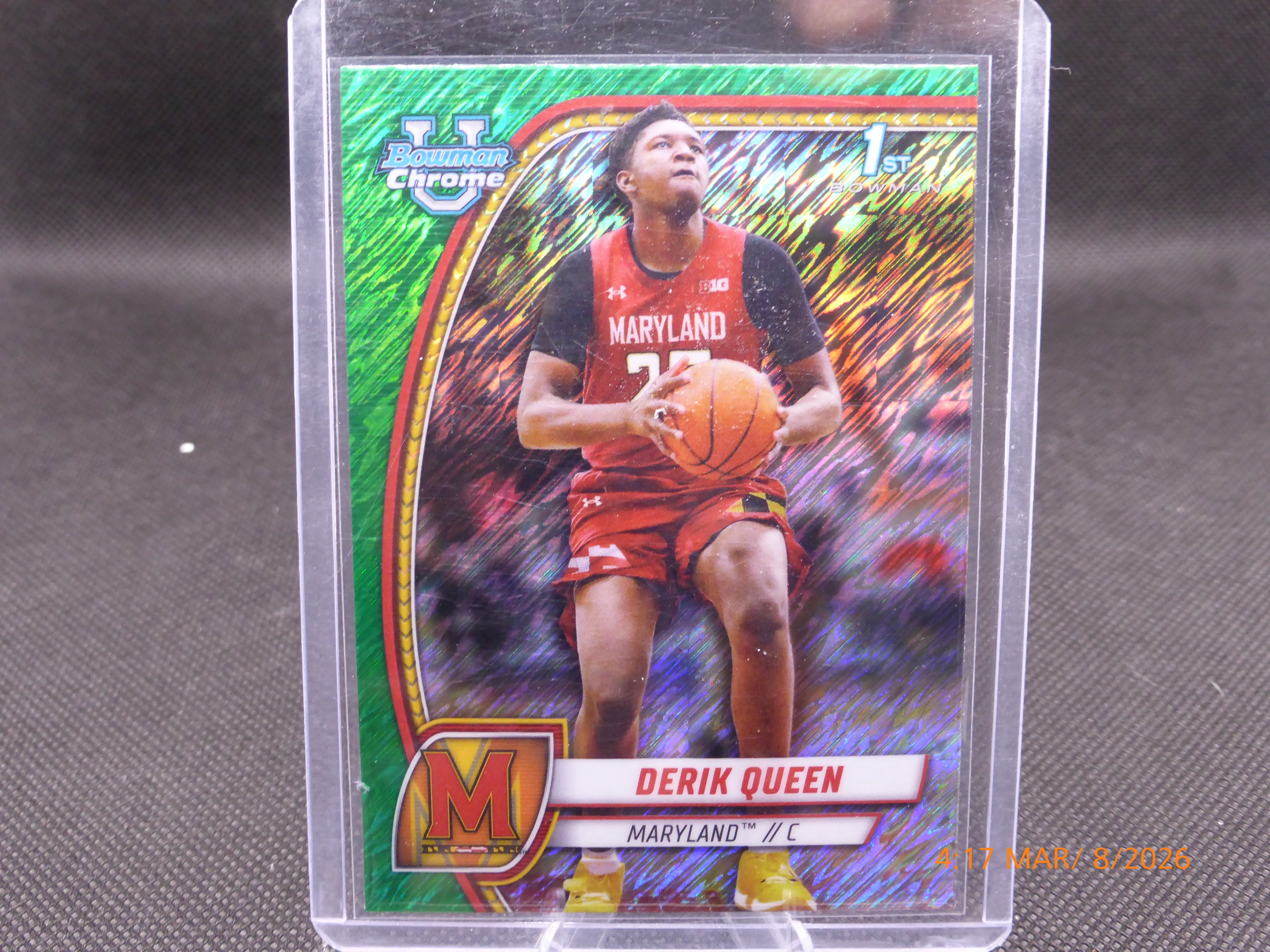 25 Bowman University Chrome Derik Queen #19 Green Shimmer Refractor (RC)